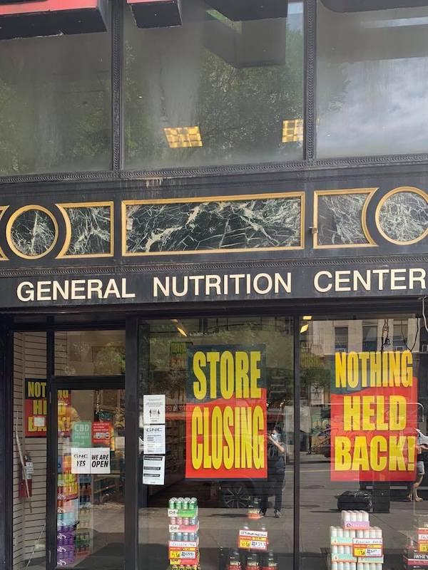 GNC Store Closing