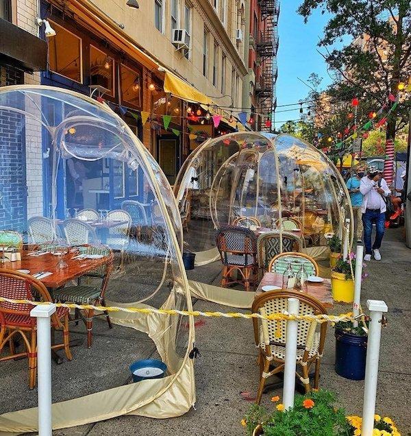 space bubbles Cafe du Soleil