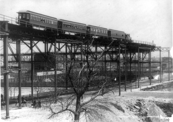 suicide curve el train