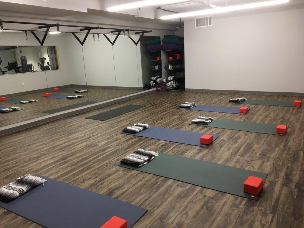 momentum fitness yoga studio