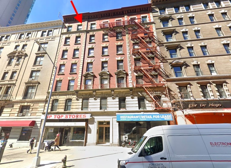 2647 Broadway