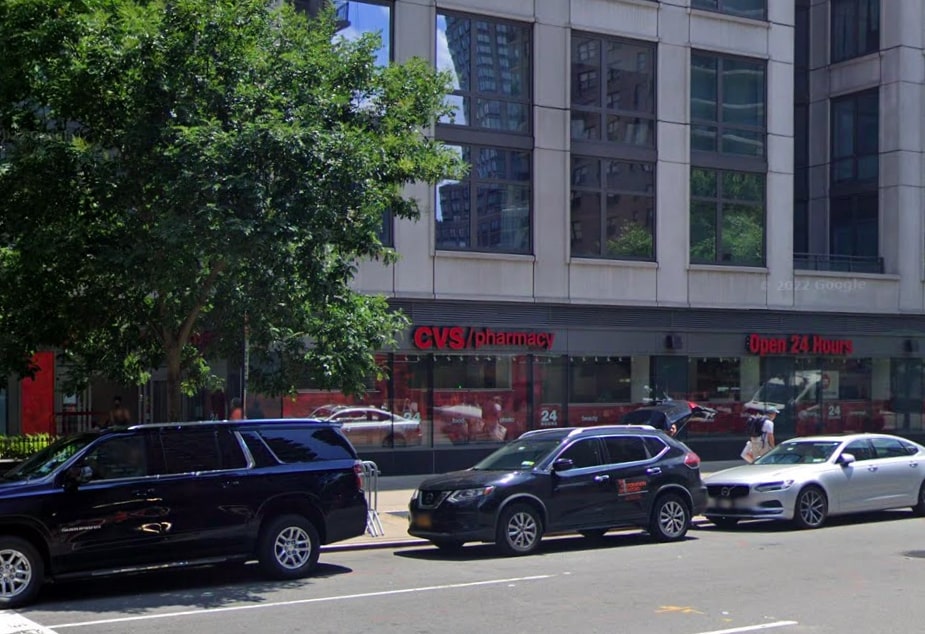 cvs 200 west end avenue